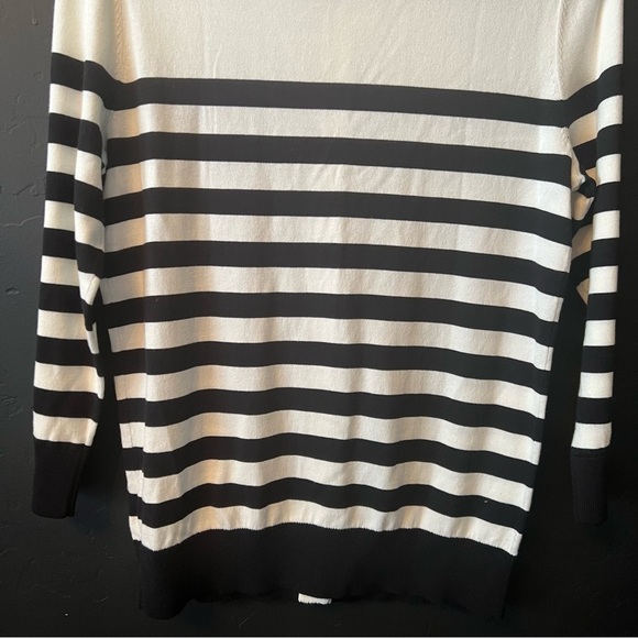 NWT TALBOTS IVORY AND BLACK STRIPED RUFFLED CHARMING
CARDIGAN SMALL - Picture 10 of 11
